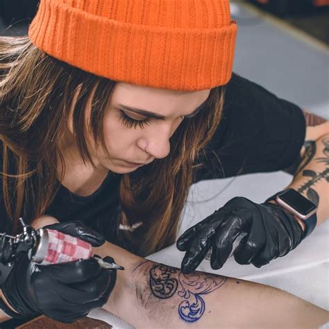Top Tattoo Artist Requirements: Skills and Qualifications You Need to Become a Successful Tattooist